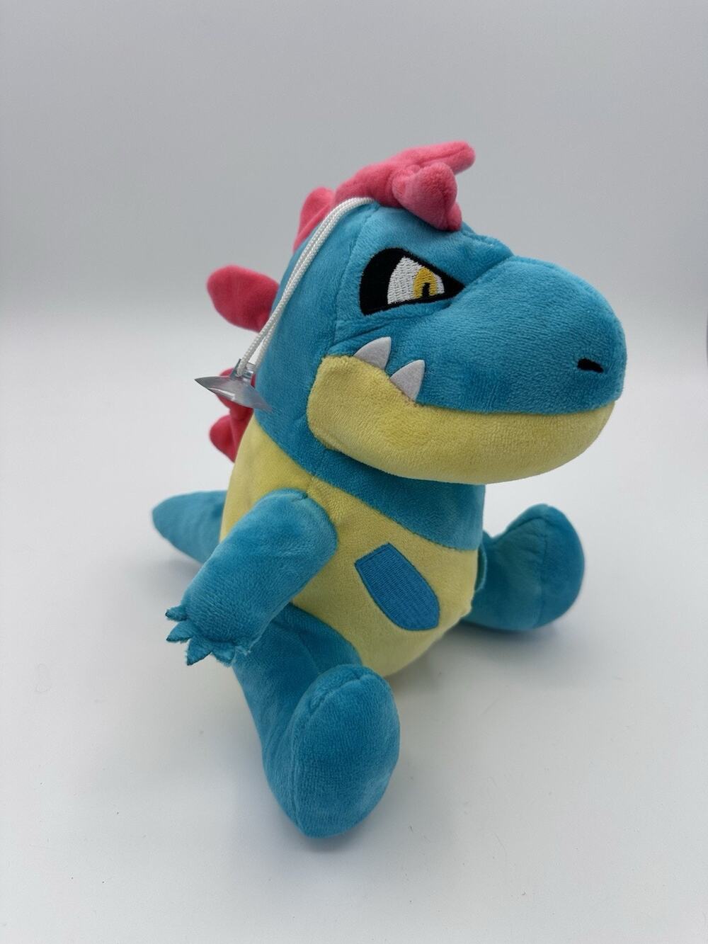 Pokemon Sitting Croconaw 9” Plush w/ Suction Cup Window Cling - Center